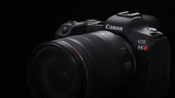 Canon EOS R5c анонсируют в первом квартале 2022 года