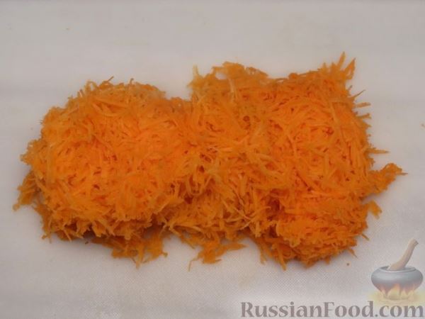 Морковно-сырный рулет с куриным фаршем